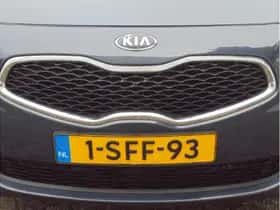 Kia Carens (2013) thumbnail 14