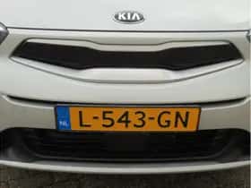 Kia Stonic (2021) thumbnail 28