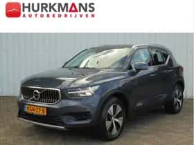 Volvo XC40 (2022)