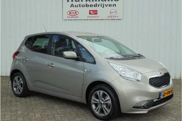 Kia Venga (2015) thumbnail 3