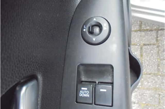 Kia Venga (2015) thumbnail 31