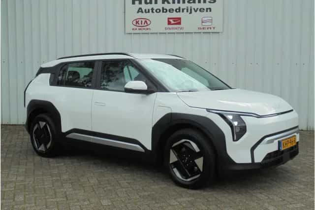 Kia EV3 (2026) thumbnail 3
