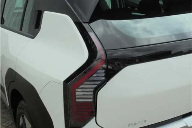 Kia EV3 (2026) thumbnail 8