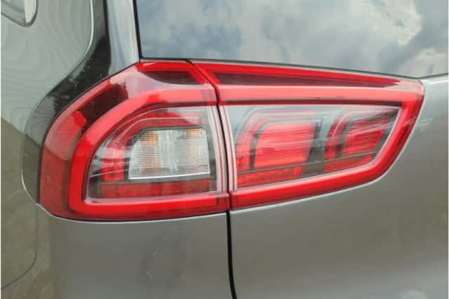Kia Niro (2018) thumbnail 8