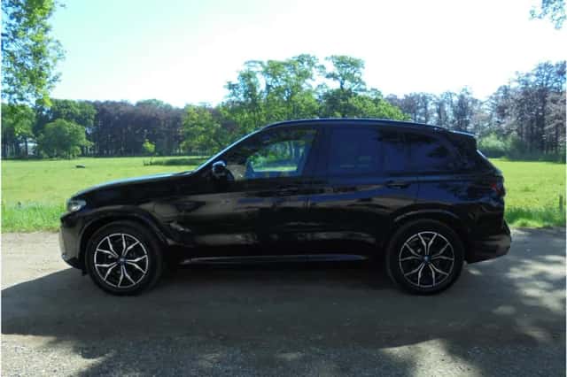 BMW X3 (2023) thumbnail 11