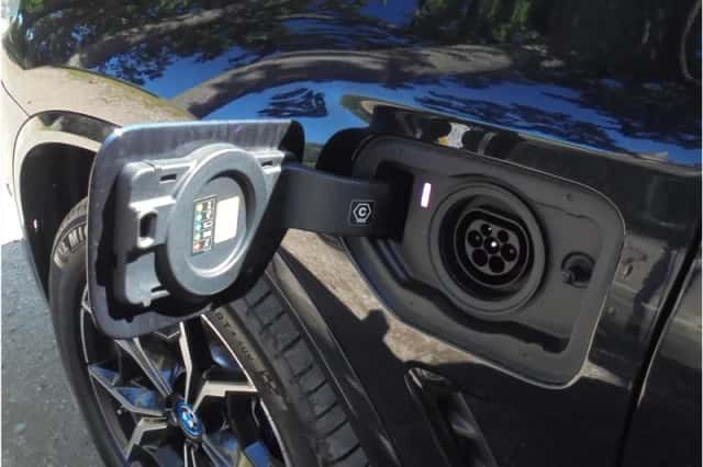 BMW X3 (2023) thumbnail 15