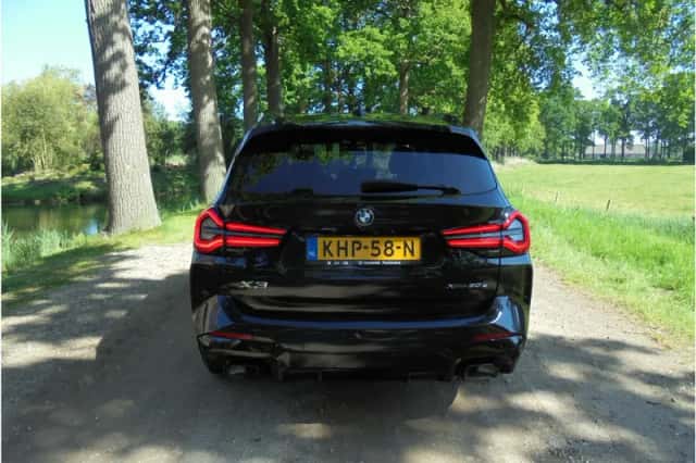 BMW X3 (2023) thumbnail 9