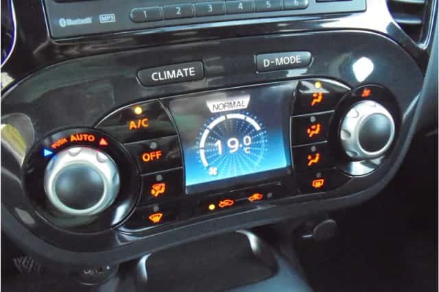 Nissan Juke (2011) thumbnail 19