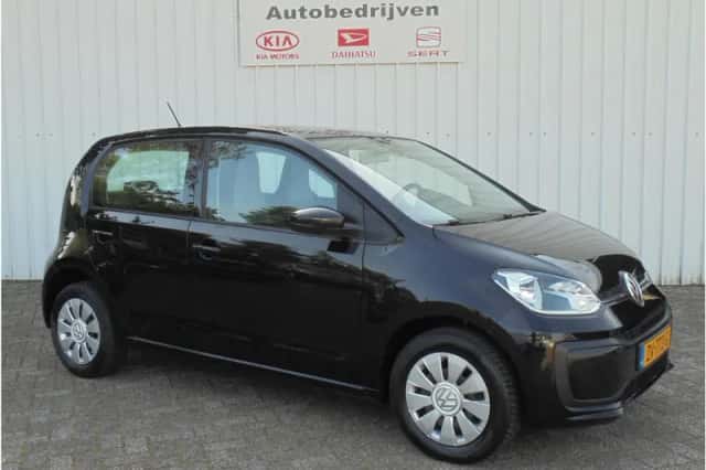 Volkswagen Up! (2019) thumbnail 3