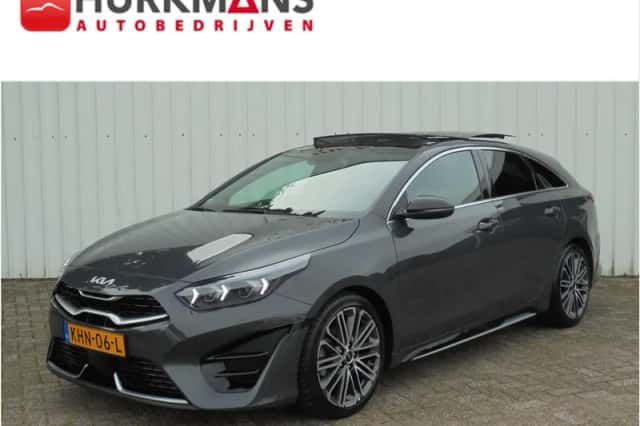 Kia Proceed (2023) thumbnail 1