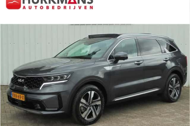 Kia Sorento (2023) thumbnail 1