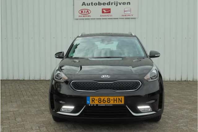 Kia Niro (2017) thumbnail 2