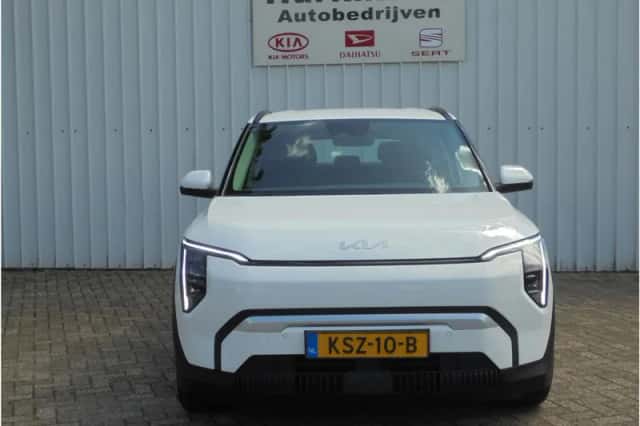 Kia EV3 (2026) thumbnail 2