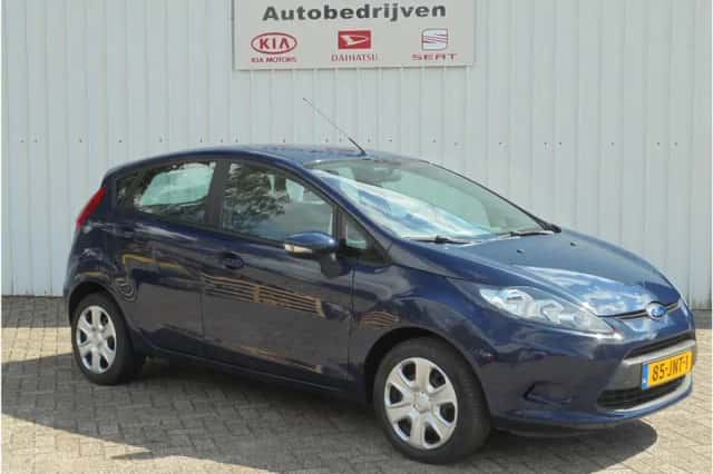 Ford Fiesta (2009) thumbnail 3