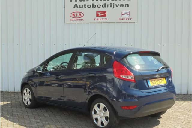 Ford Fiesta (2009) thumbnail 6