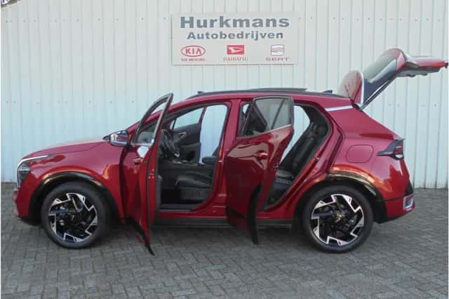 Kia Sportage (2023) thumbnail 5