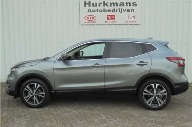 Nissan Qashqai (2017) thumbnail 4