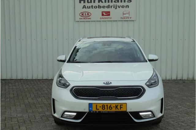 Kia Niro (2018) thumbnail 2