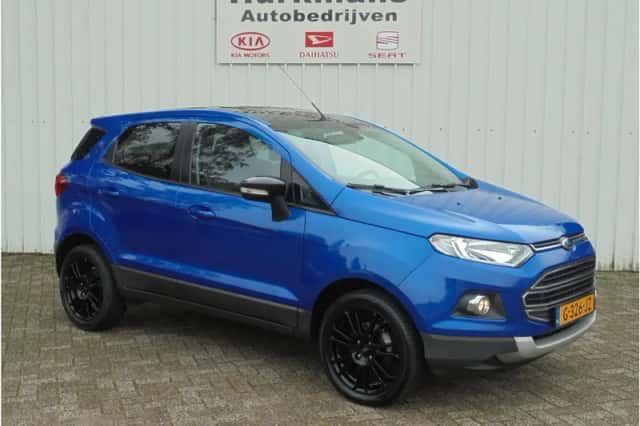 Ford EcoSport (2017) thumbnail 3
