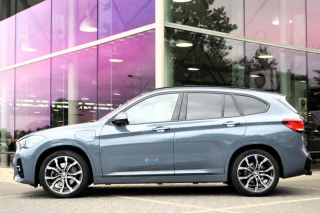 BMW X1 (2021) thumbnail 2