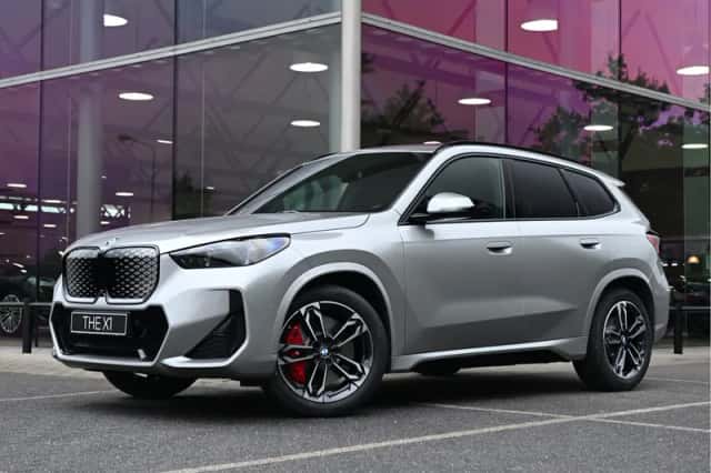 BMW iX1 (2026) thumbnail 1
