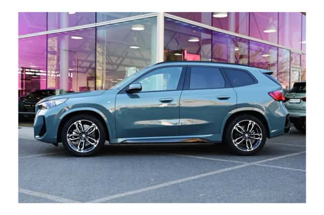 BMW X1 (2024) thumbnail 5