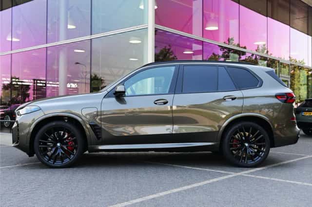 BMW X5 (2026) thumbnail 5