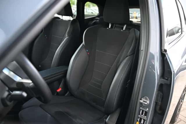 BMW iX1 (2025) thumbnail 3