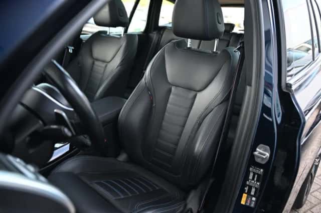 BMW X3 (2022) thumbnail 3