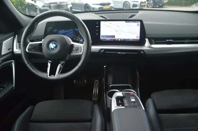 BMW X1 (2025) thumbnail 3