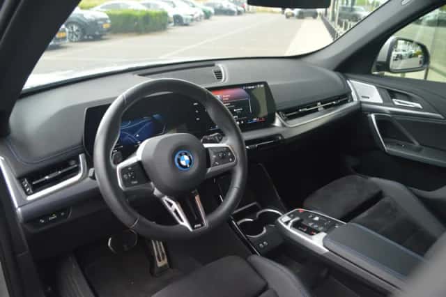 BMW X1 (2025) thumbnail 4