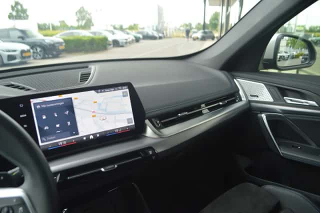 BMW X1 (2025) thumbnail 6