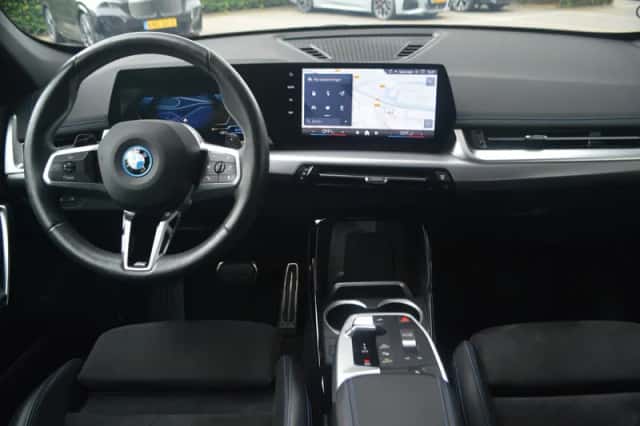 BMW X1 (2025) thumbnail 3