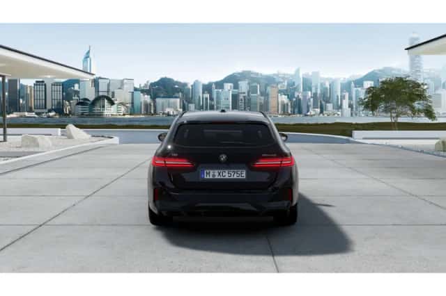 BMW i5 (2026) thumbnail 4