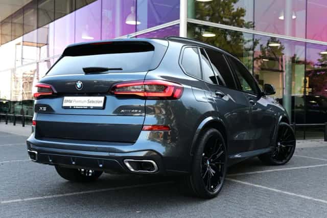 BMW X5 (2021) thumbnail 2