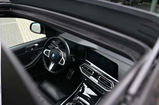 BMW X5 (2022) thumbnail 6