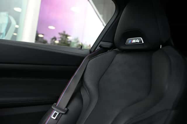 BMW M4 (2021) thumbnail 6