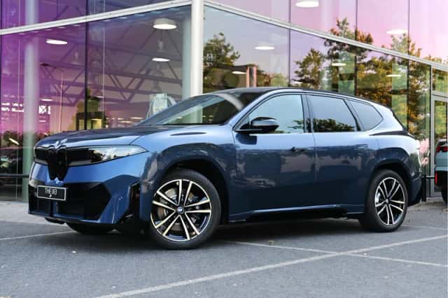 BMW iX3 (2026) thumbnail 1