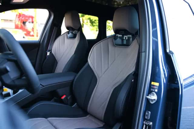 BMW iX3 (2026) thumbnail 3