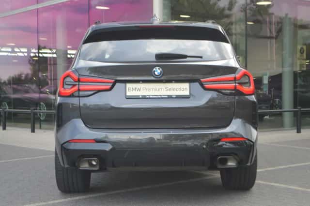 BMW X3 (2022) thumbnail 6