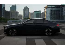 BMW i5 (2026) thumbnail 5