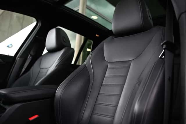 BMW X3 (2022) thumbnail 2