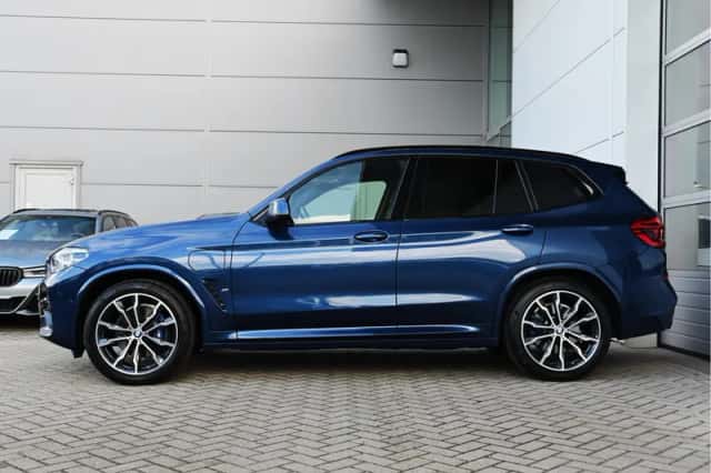 BMW X3 (2021) thumbnail 5
