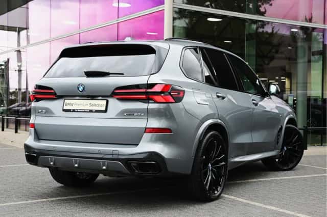 BMW X5 (2025) thumbnail 2