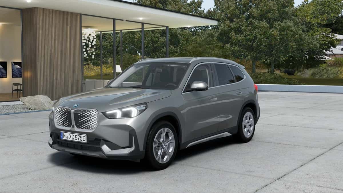 BMW iX1 (2026) — foto 1