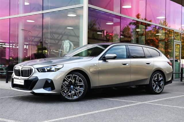 BMW 5-Serie (2025) thumbnail 1