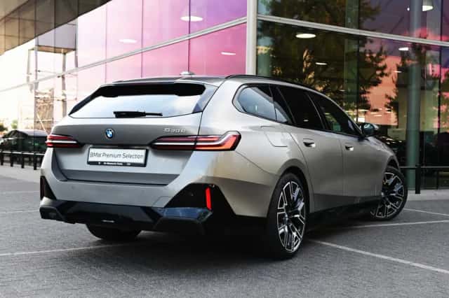 BMW 5-Serie (2025) thumbnail 2