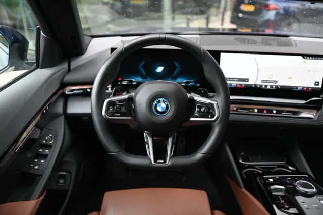 BMW 5-Serie (2025) thumbnail 6