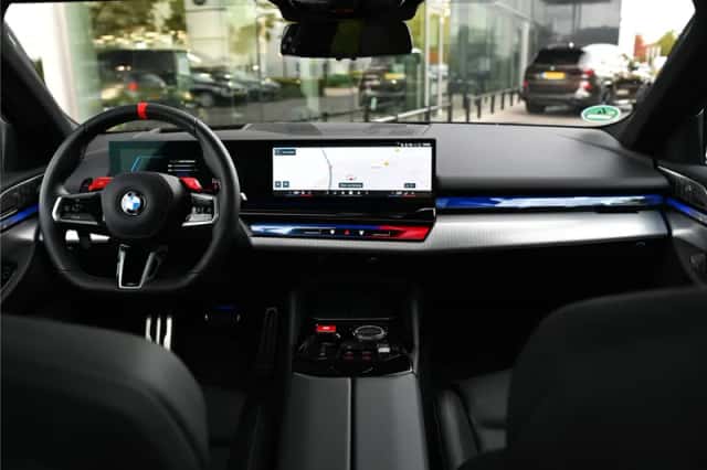 BMW 5-Serie (2025) thumbnail 3