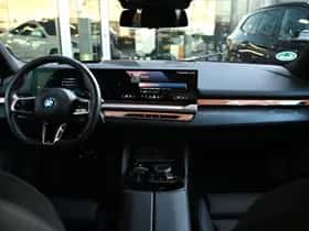 BMW 5-Serie (2025) thumbnail 3